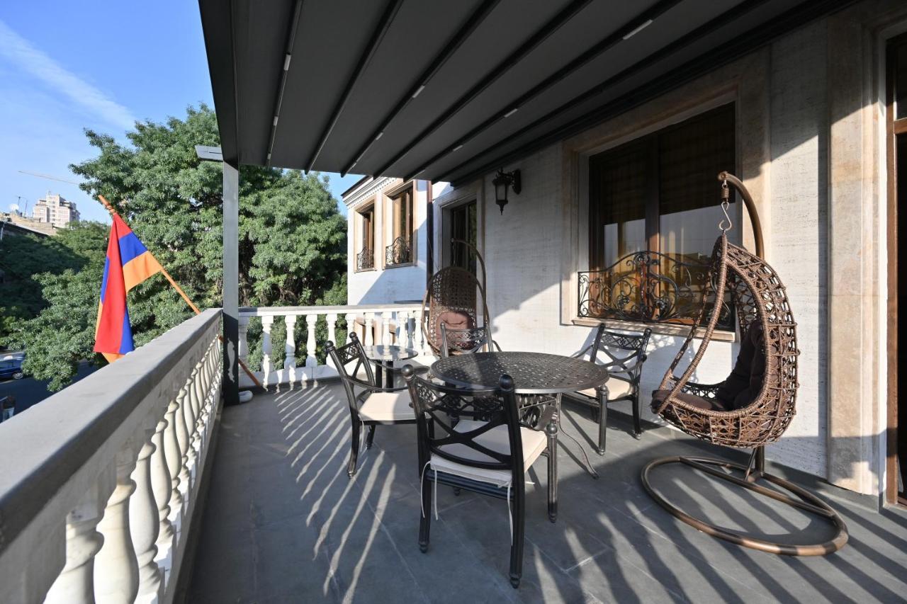Hotel Partiez Jerevan Exteriör bild